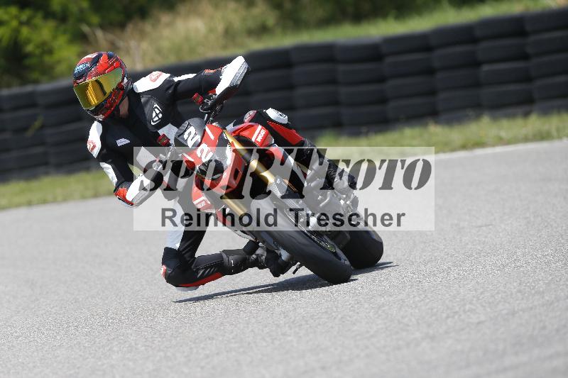 /27 12.06.2025 Ducati Schweiz Trackday Warmup  ADR/gruen-vert/22